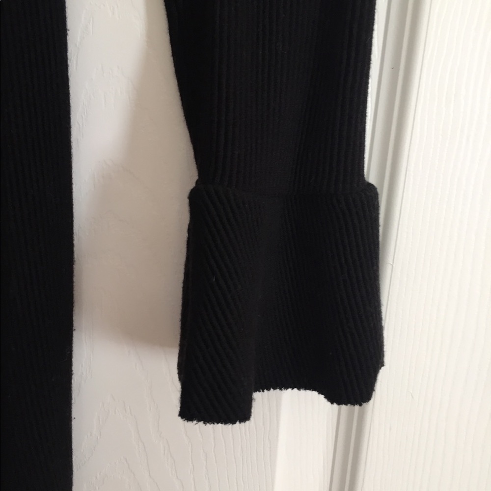 Feel The Peace open shoulders dress - Picture 5 of 9